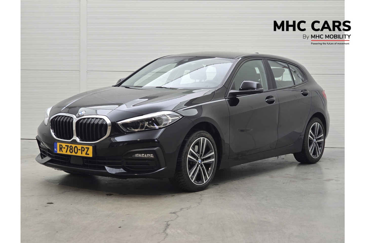 BMW 1-serie - 118i Business Edition | Executive pakket | Trekhaak | 17'' |* - AutoWereld.nl