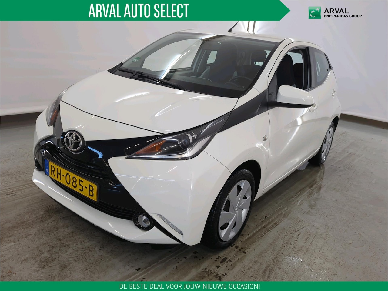Toyota Aygo - 1.0 VVT-i 69pk Automaat x-play | Apple CarPlay / Android Auto | Airco | Achteruitrijcamera - AutoWereld.nl