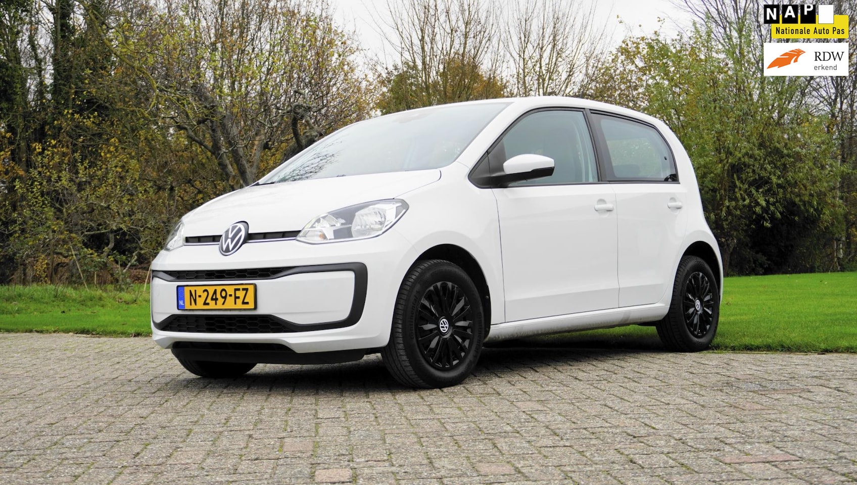Volkswagen Up! - 1.0 BMT move up! 5 drs Airco blue tooth - AutoWereld.nl