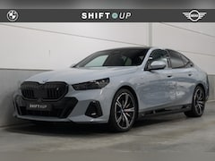 BMW i5 - eDrive40 84 kWh Panoramadak | Stoelventilatie | CoPilot | Harman Kardon