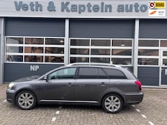 Toyota Avensis Wagon - 2.0 VVTi Luna Business