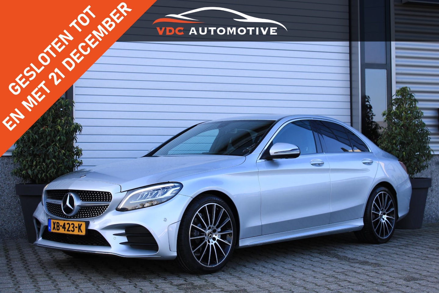 Mercedes-Benz C-klasse - 180 AMG 360 Graden | Virtual Cockpit | LED | Dealer Onderhouden | Spiegelpakket - AutoWereld.nl