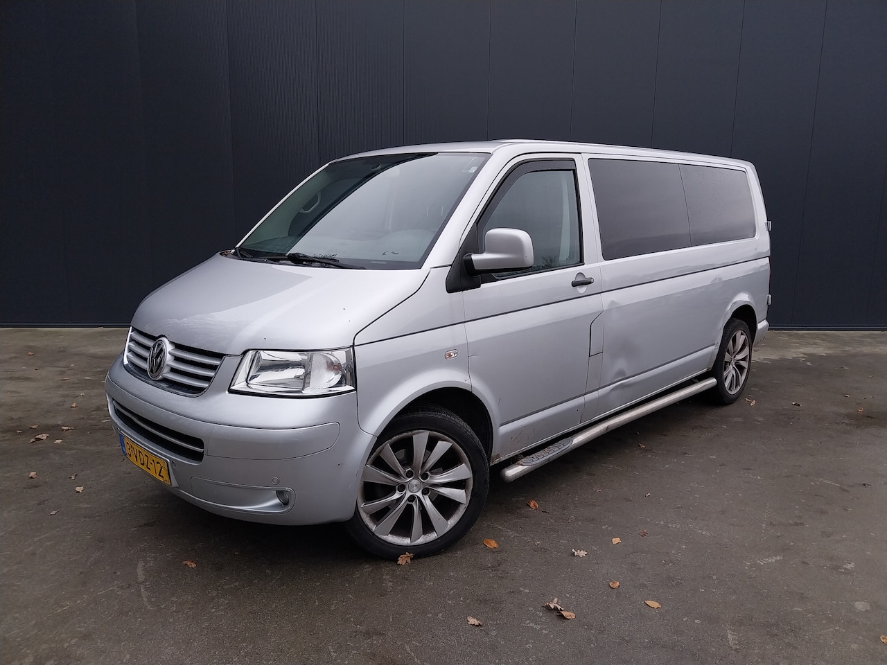Volkswagen Transporter - 2.5 TDI AUTOMAAT MARGE DC 6 PERS DUBBEL CABINE L2 H1 - AutoWereld.nl