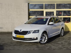 Skoda Octavia Combi - 1.0 TSI Automaat Style BJ2017 Lmv 17" | Led | Pdc | Navi | Keyless entry | Panoramadak | A