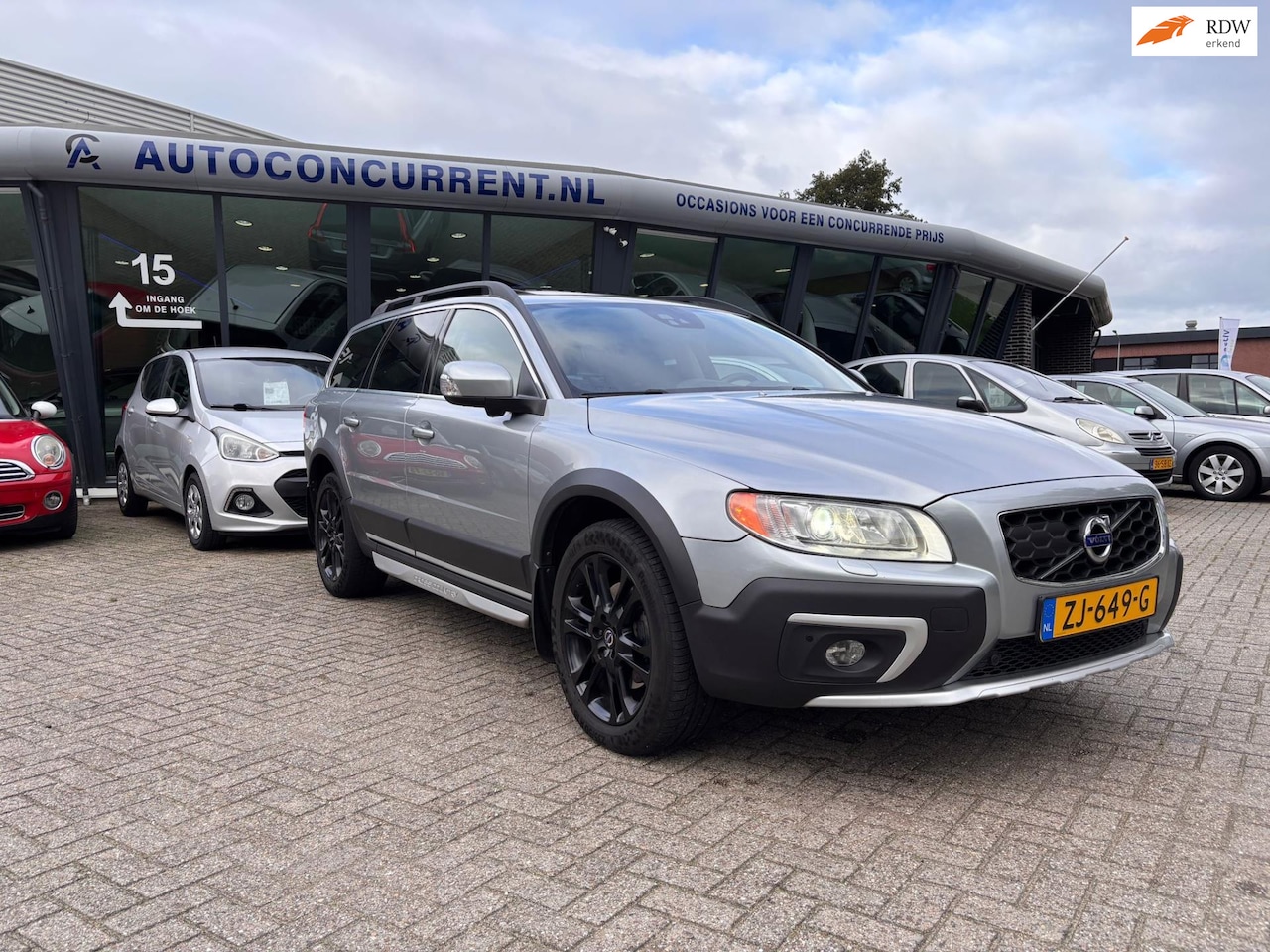 Volvo XC70 - 2.0 D4 FWD Summum 2.0 D4 FWD Summum, Automaat, Vol optie, Inruil mogelijk. - AutoWereld.nl