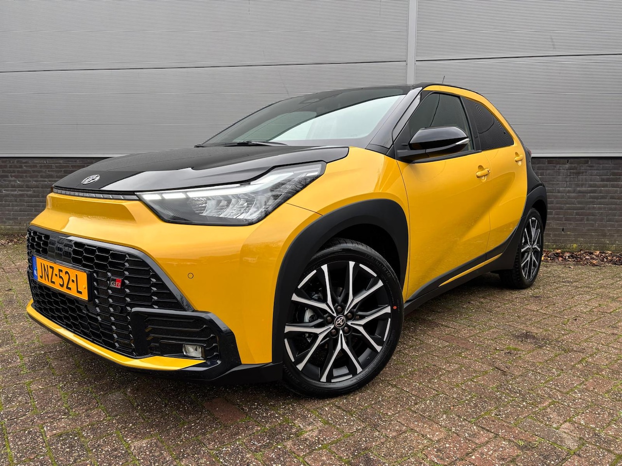 Toyota Aygo X - Hybrid Automaat 115 GR Sport "NIEUW" - AutoWereld.nl