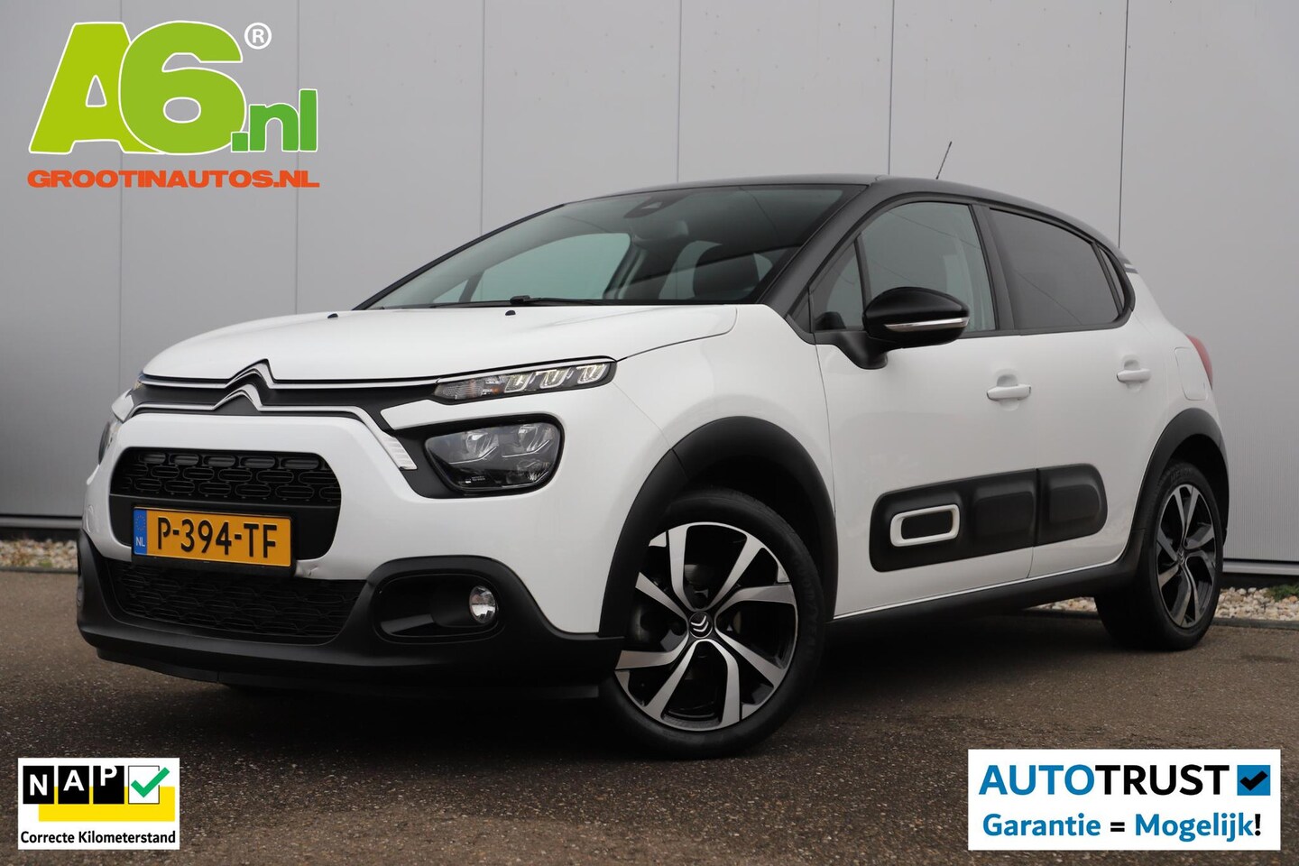 Citroën C3 - 1.2 PureTech Shine Navigatie Achteruitrijcamera 17 inch LMV Carplay Android Climate Cruise - AutoWereld.nl
