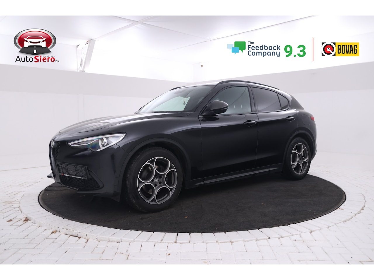 Alfa Romeo Stelvio - 2.2d Sport Alles zwart, Volledier, Climate, Trkehaak, - AutoWereld.nl