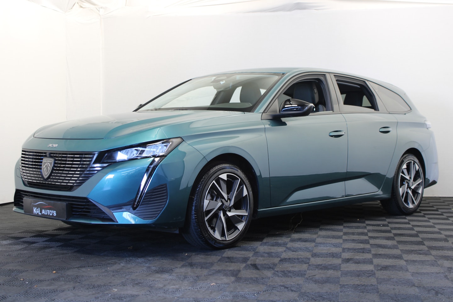 Peugeot 308 SW - 1.2 PureTech Allure |Camera|Navi| - AutoWereld.nl