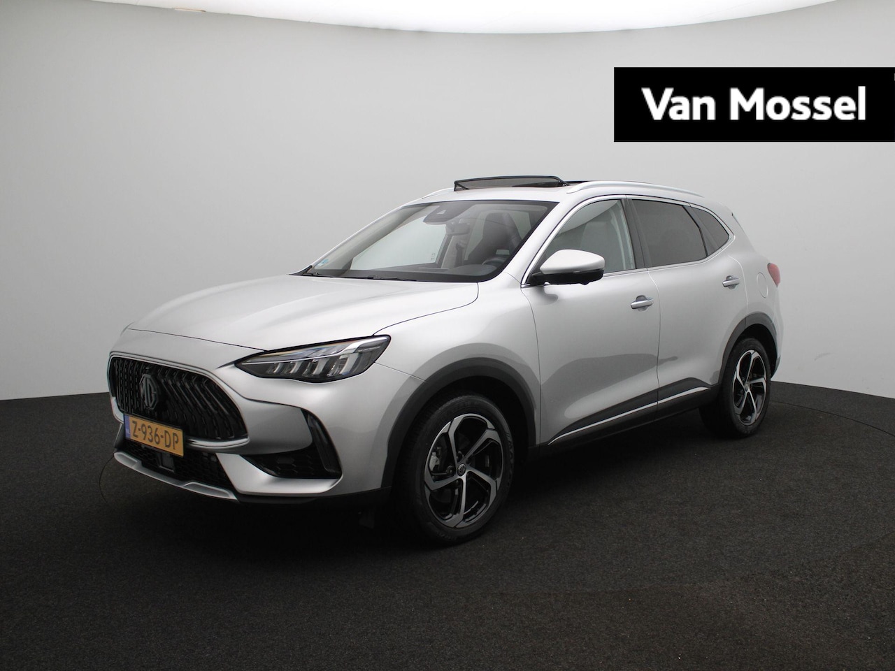 MG EHS - 1.5 TGDI PHEV Aut. Luxury | Leder | Navi | Panoramadak | Led Koplampen | 360 Camera | Led - AutoWereld.nl