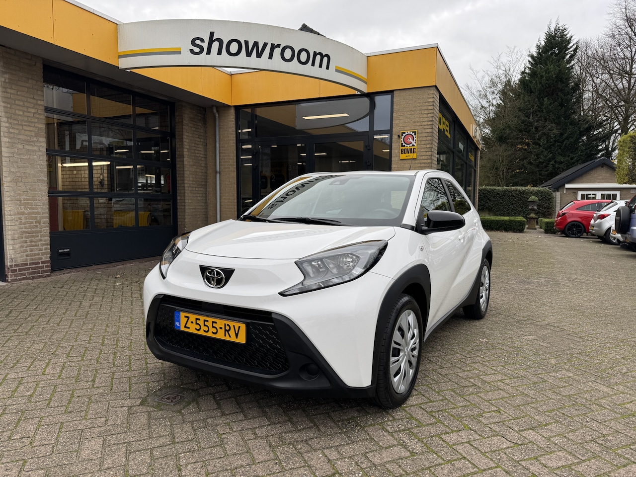 Toyota Aygo X - 1.0 VVT-i S-CVT Play Automaat Navi Camera Carplay Adaptive Cruise - AutoWereld.nl