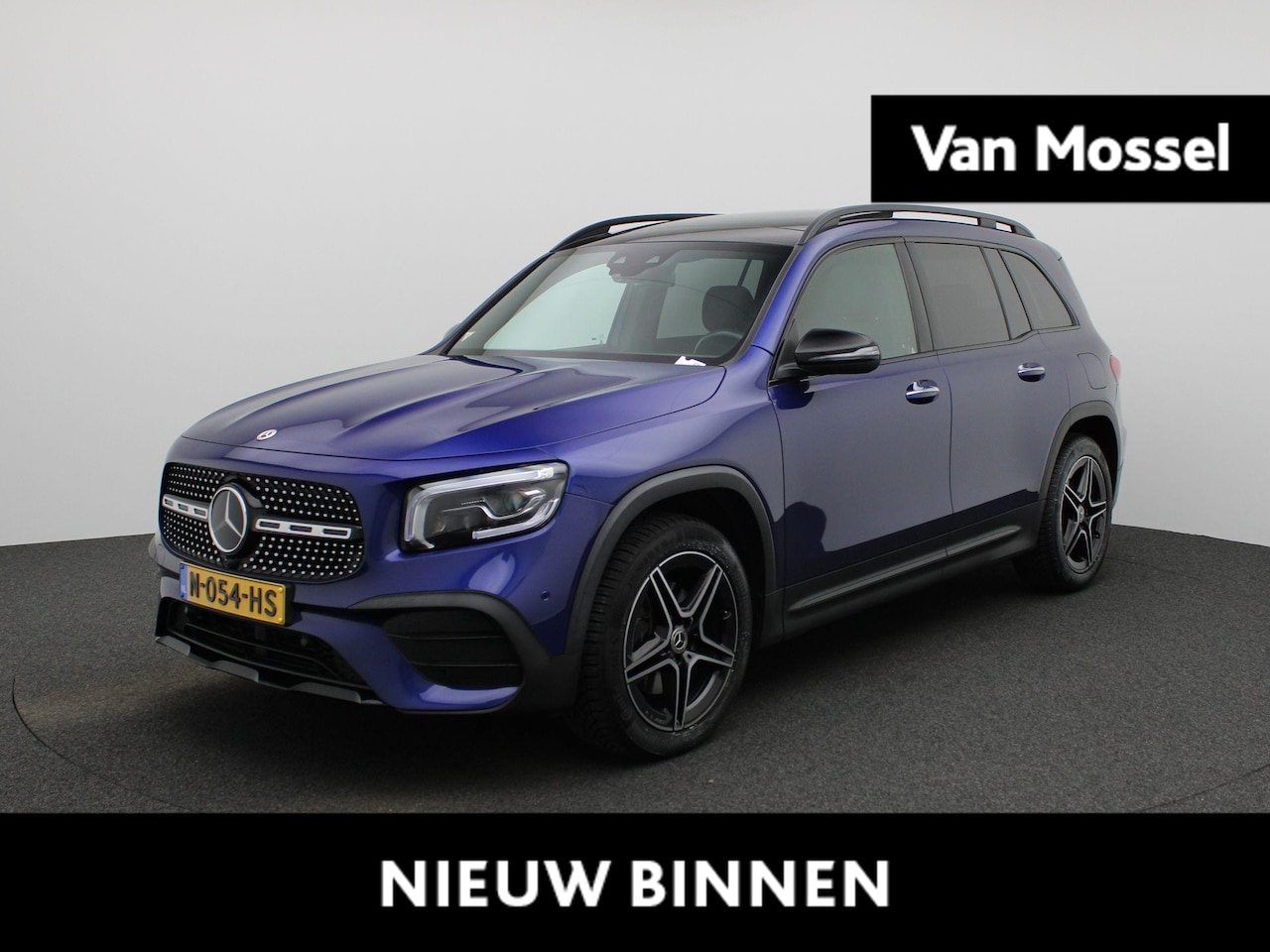 Mercedes-Benz GLB - 200 Business Solution AMG | AMG Styling | Stoelverwarming | Panoramadak | Sfeerverlichting - AutoWereld.nl