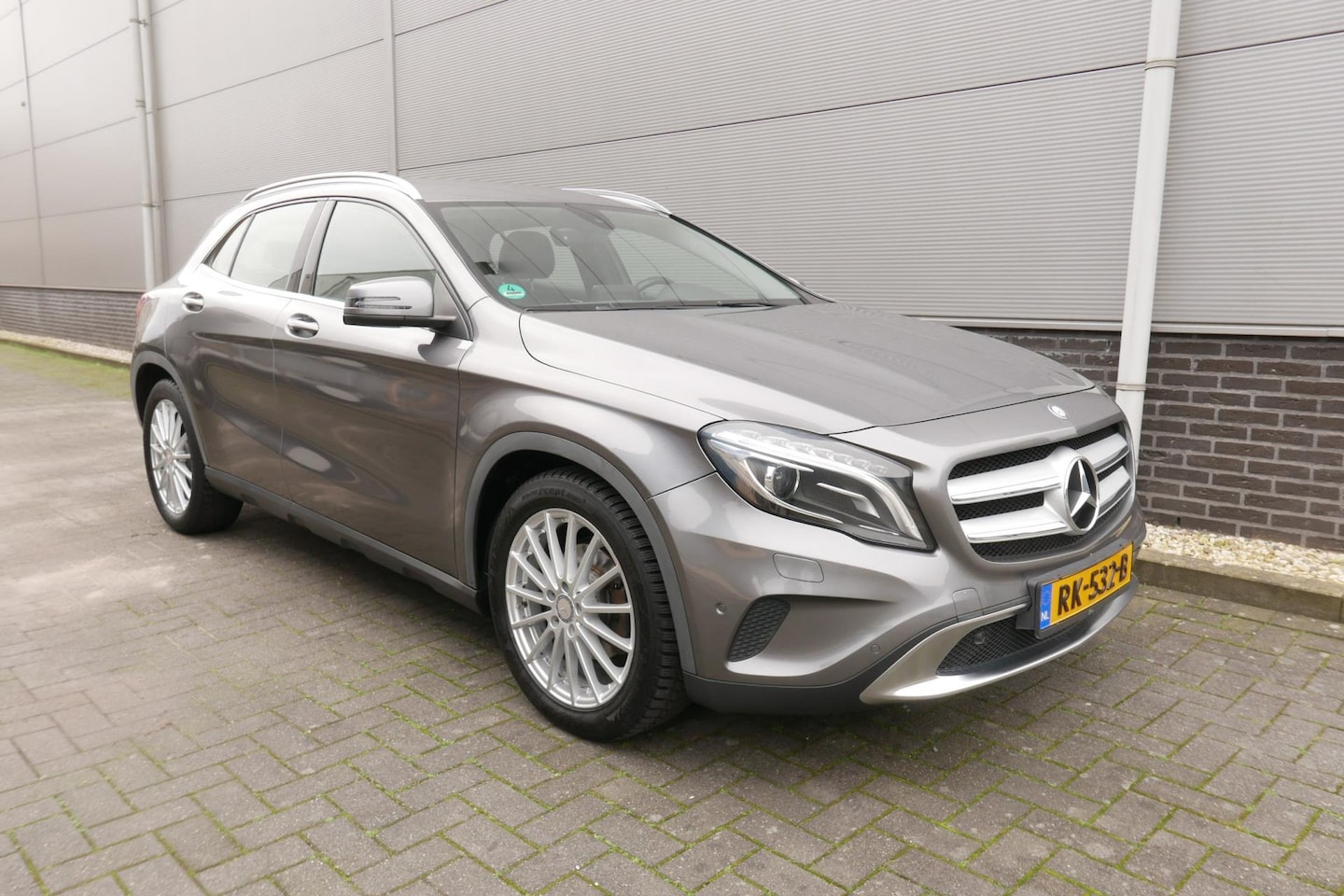 Mercedes-Benz GLA-Klasse - 180 Prestige NAVI,LEER,96479 KM. - AutoWereld.nl