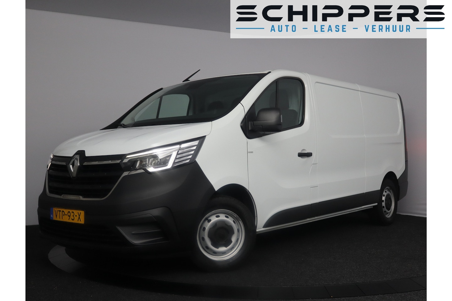Renault Trafic - 2.0 dCi 110 T30 L2H1 Générique | trekhaak - AutoWereld.nl