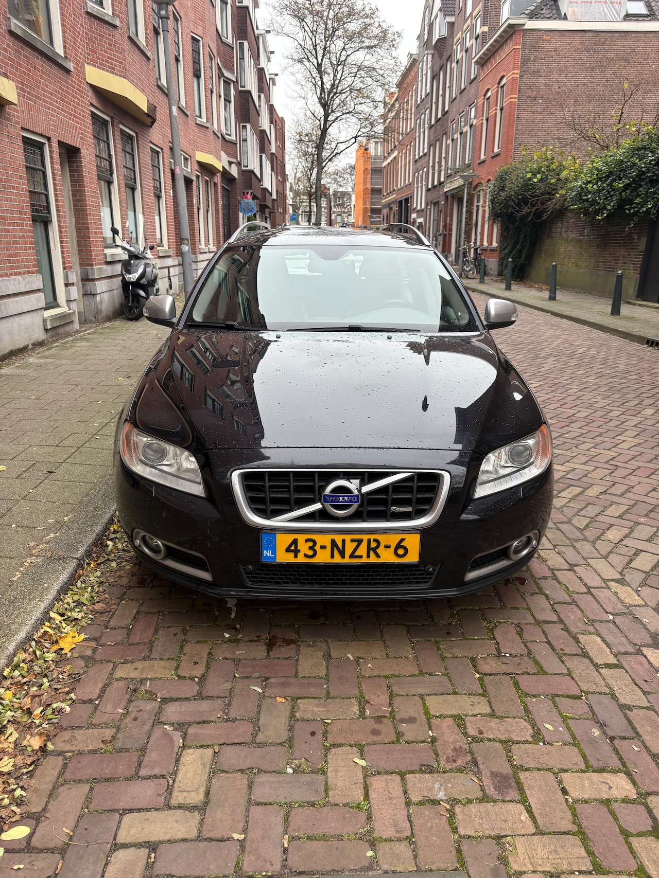 Volvo V70 - 2.0T R-Design - AutoWereld.nl