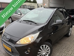 Ford Ka - 1.2 Titanium / Airco / Origineel NL Auto / N.A.P