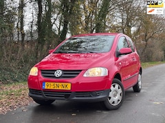 Volkswagen Fox - 1.2 Trendline | " 147.000 " KM NAP + Nieuwe APK Nu € 1.450,