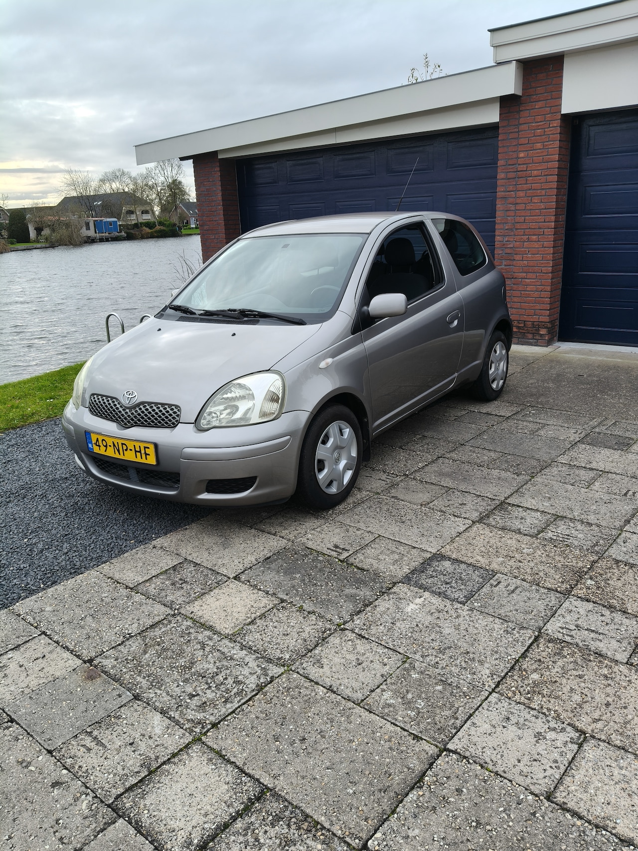 Toyota Yaris - 1.3 VVT-i Sol - AutoWereld.nl