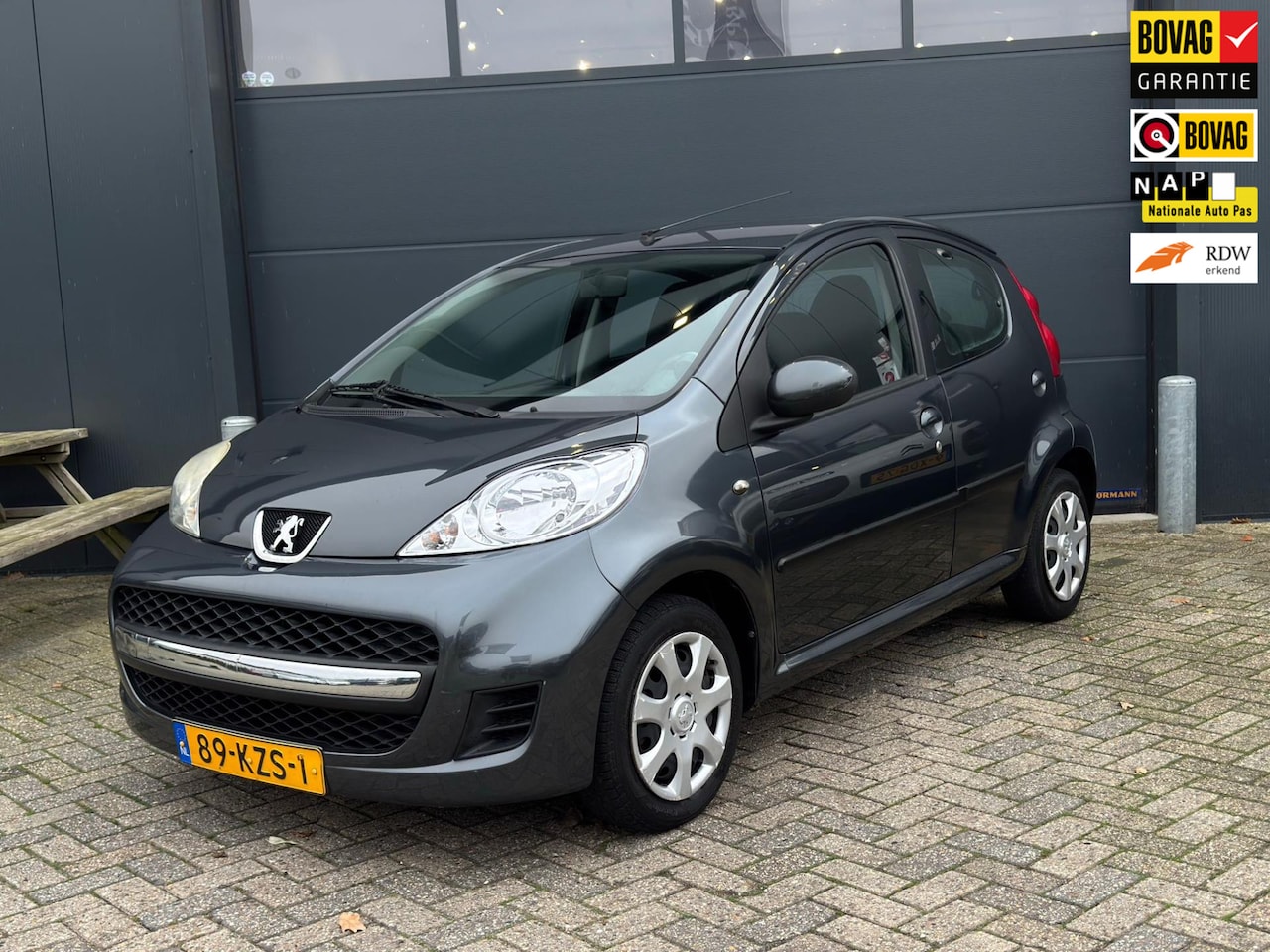 Peugeot 107 - 1.0-12V XS 1.0-12V XS - AutoWereld.nl