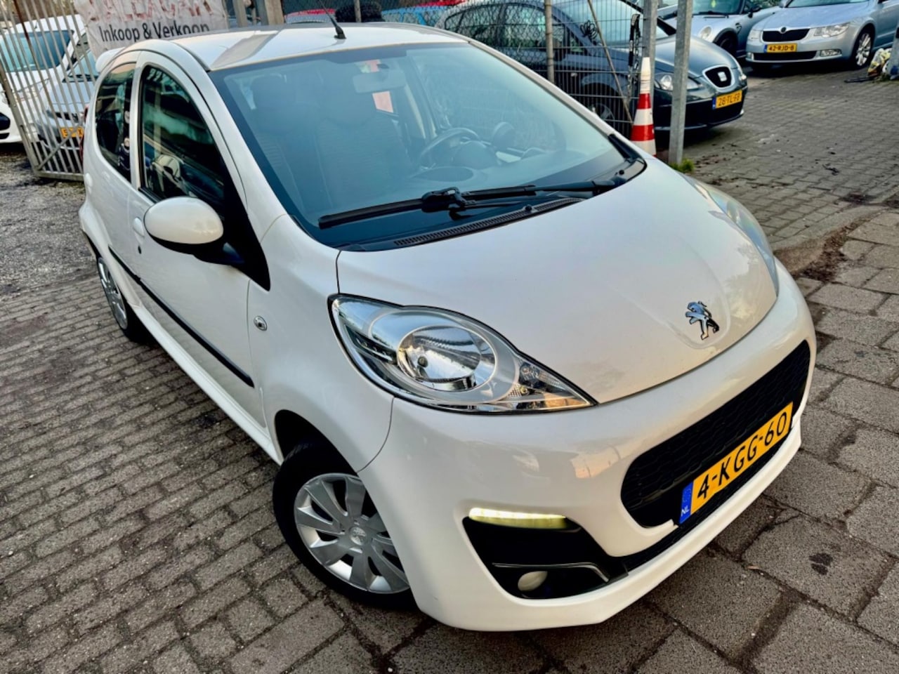 Peugeot 107 - AUTOMAAT 1.0 Active AUTOMAAT - AutoWereld.nl