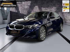 BMW 3-serie - 320e LCI |Facelift | Widescreen | 2 sets velgen | Plug-in | NL Auto | NAP