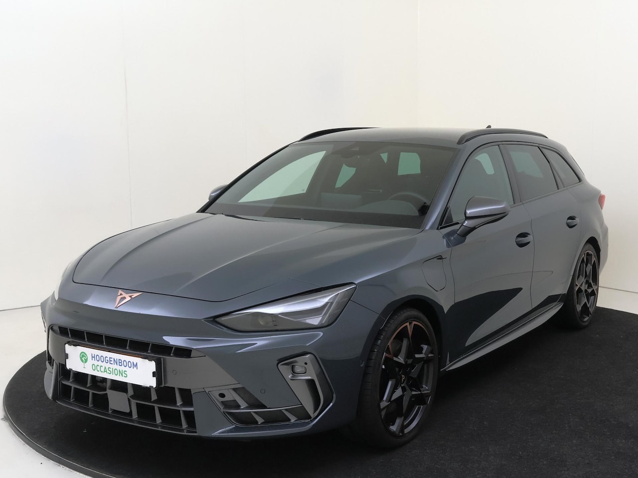 CUPRA Leon Sportstourer - 1.5 TSI e-Hybrid VZ Performance | Sennheiser sound | Travel Assist | Dodehoek sensor | Ach - AutoWereld.nl