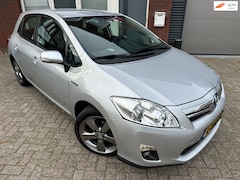Toyota Auris - 1.8 Full Hybrid Dynamic Business / Camera / Navi / PDC / Clima