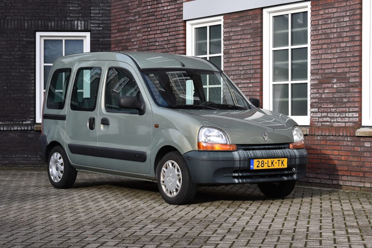 Renault Kangoo - 1.4 Authentique 1.4 Authentique - AutoWereld.nl