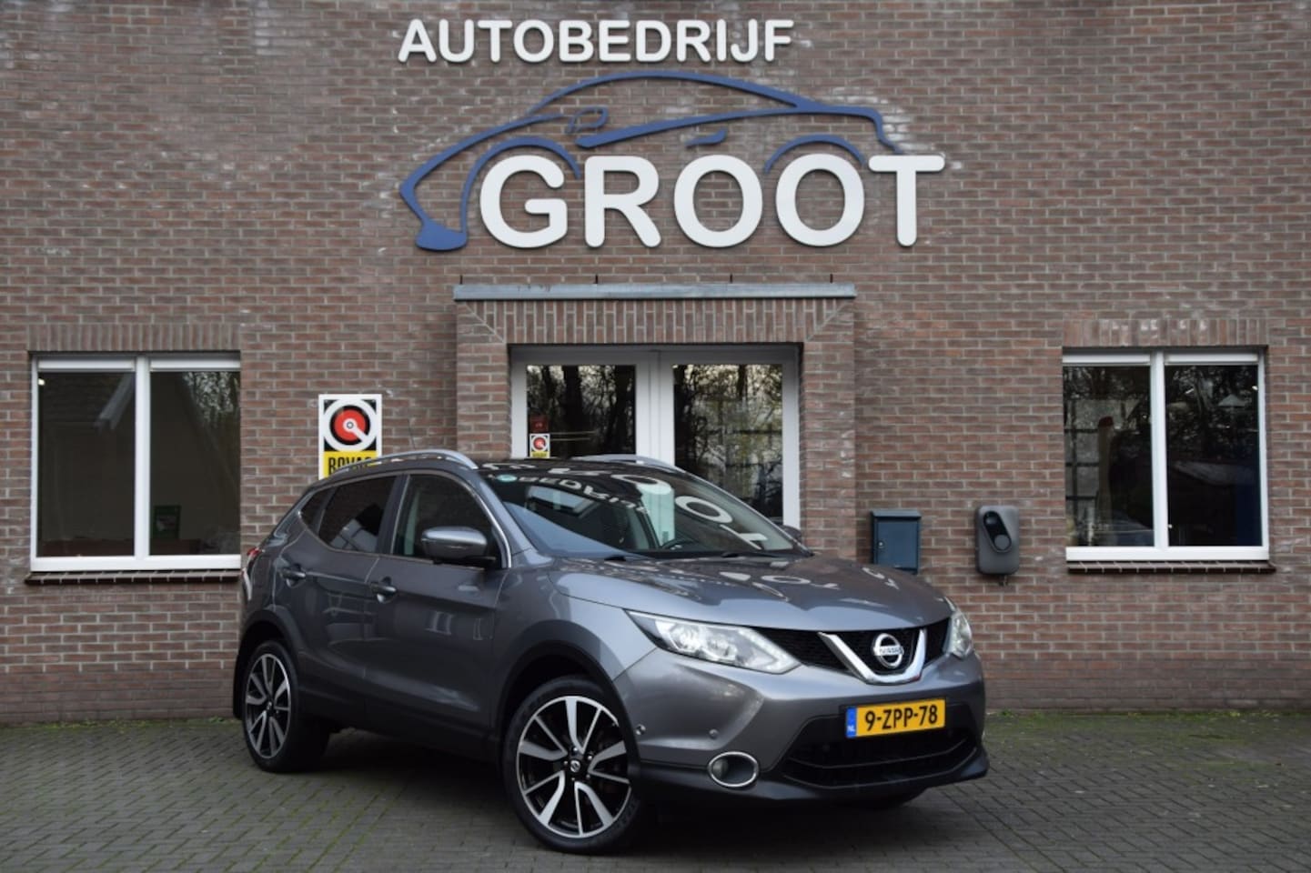 Nissan Qashqai - 1.6 163PK! TEKNA PANO.DAK/LEER/TREKHAAK - AutoWereld.nl