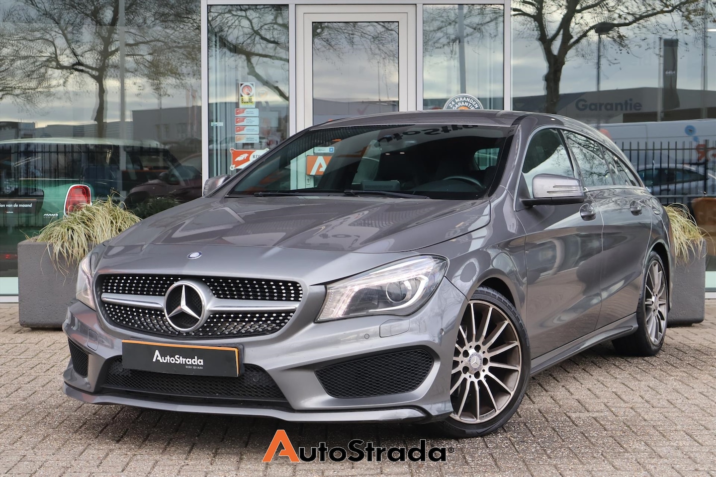 Mercedes-Benz CLA-klasse Shooting Brake - 180 AMG-Line AUT I Navigatie I Xenon | Stoelverwarming | Cruise | - AutoWereld.nl