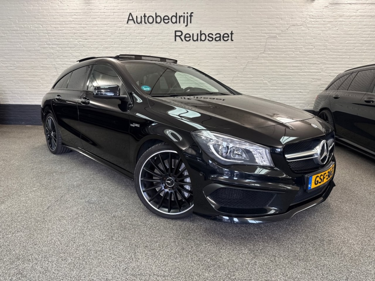 Mercedes-Benz CLA-Klasse - AMG 45 4Matic 380Pk Panodak Clima Keyless Carplay Incl 12Mnd Garantie - AutoWereld.nl