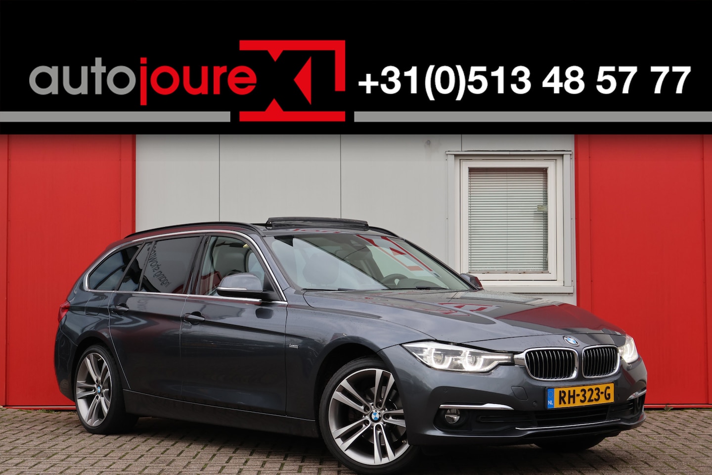 BMW 3-serie Touring - 320d Centennial High Executive | Panoramadak | Leder | Cruise Control | Trekhaak | Navigat - AutoWereld.nl