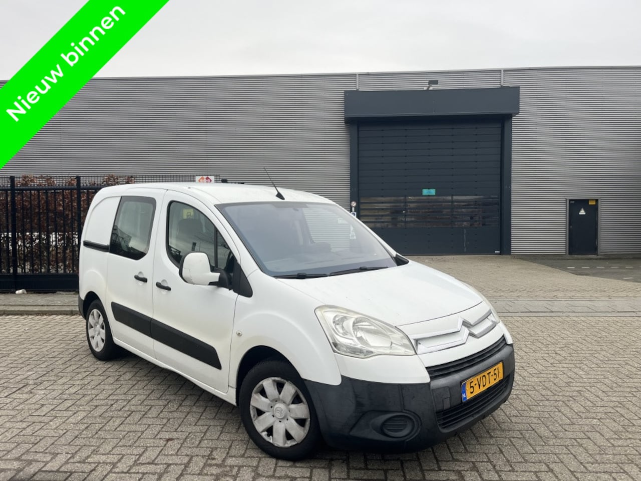Citroën Berlingo - 1.6 HDI 500 Club Navi Clima Bluetooth 3 persoon - AutoWereld.nl