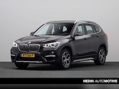 BMW X1 - sDrive20i Orange Edition III | xLine | Achteruitrijcamera | Head up | Stoelverwarming | Ha