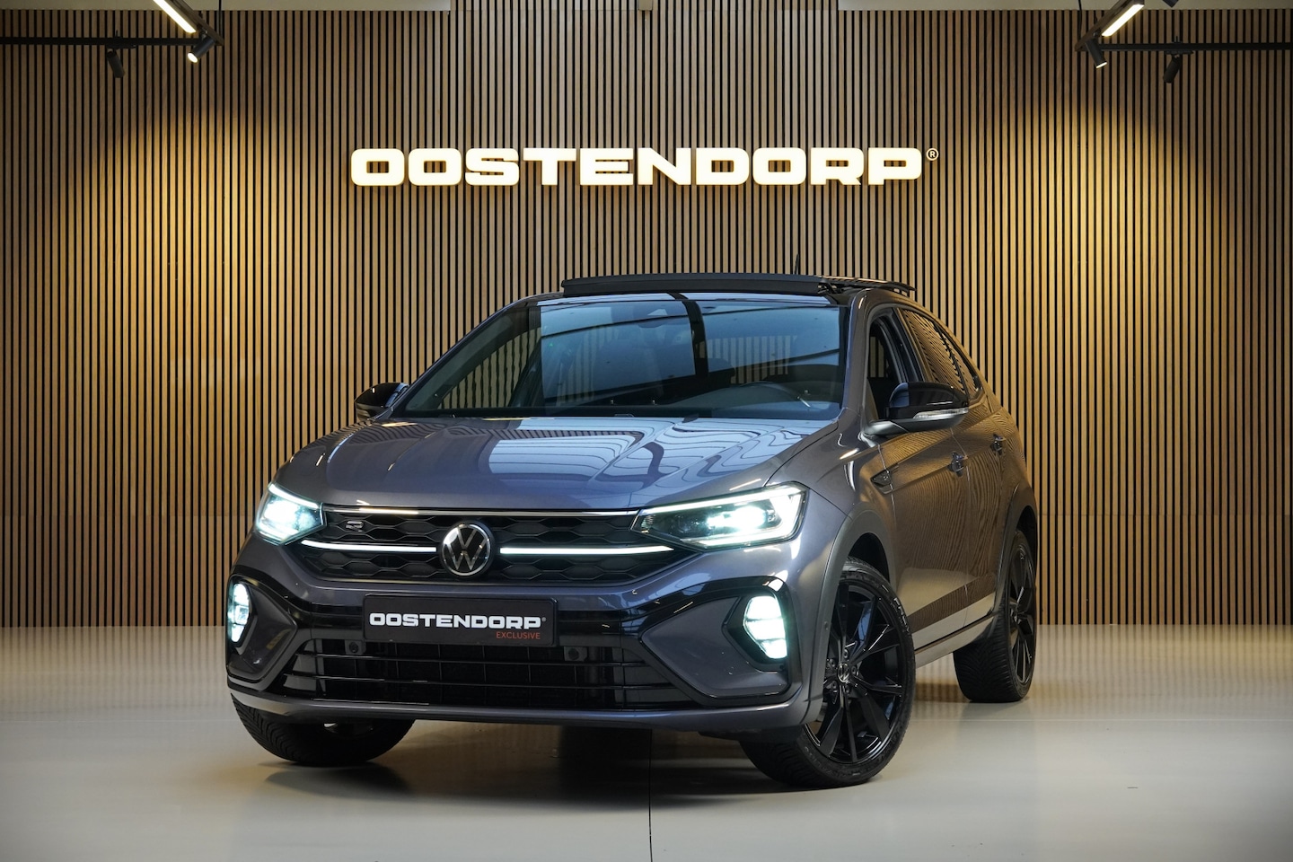 Volkswagen Taigo - 1.5TSI/150pk R-Line Blackstyle DSG Automaat|2022|Panoramadak|Beats|Trekhaak|18" LMV|Cruise - AutoWereld.nl