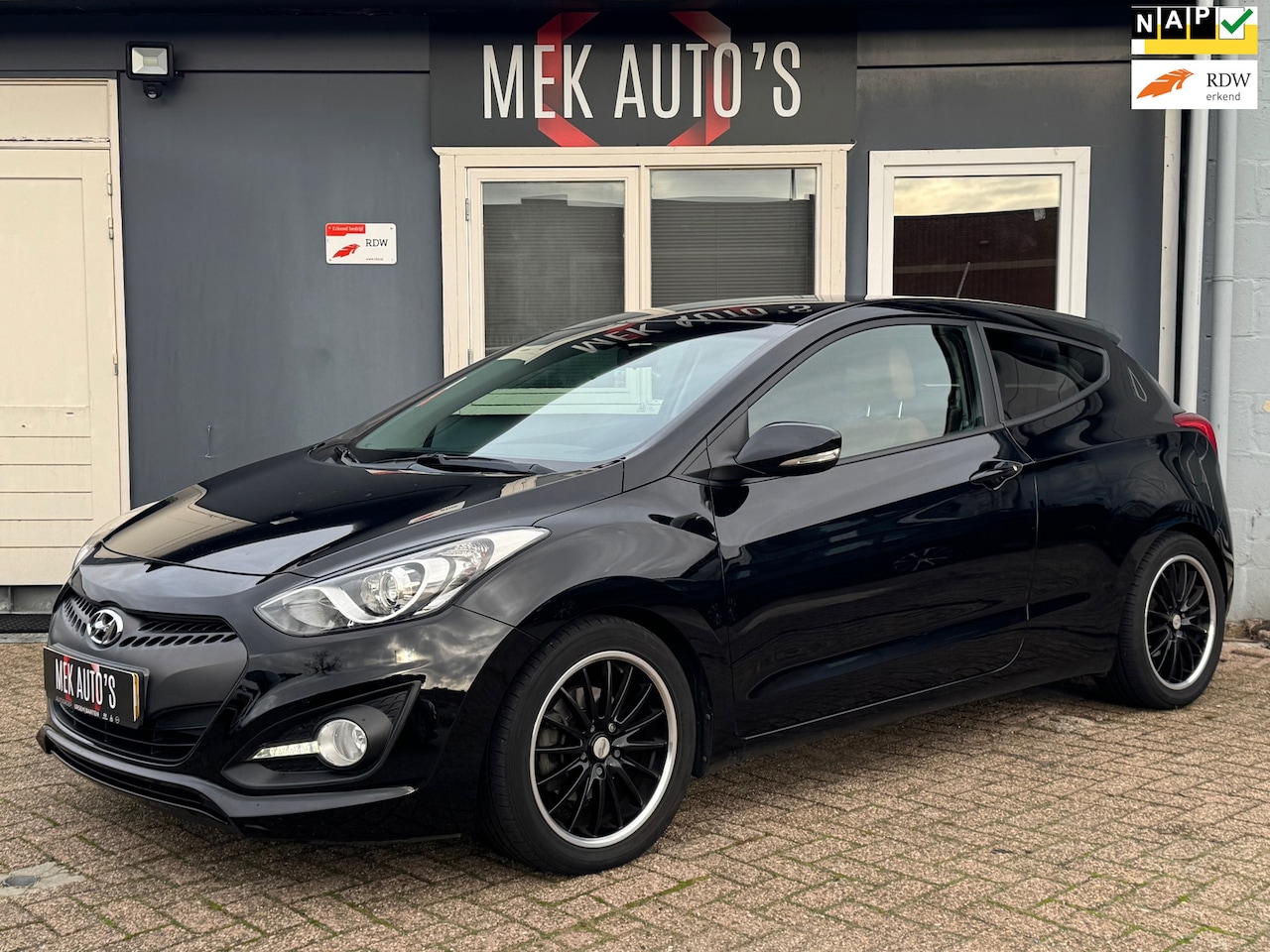 Hyundai i30 - 1.6 GDI i-Magine|Navi|Cruise|Climate|Trekhaak| - AutoWereld.nl