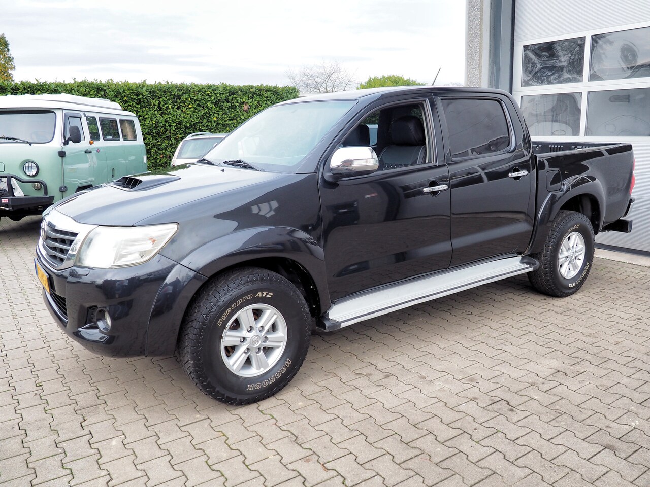 Toyota HiLux - 3.0 D-4D-F 4WD GRIJS KENT. CLIMA CRUISE NAVI TREKH.