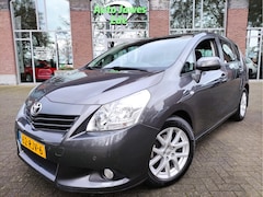 Toyota Verso - 1.8 VVT-i Dynamic Business 7p. Automaat - Trekhaak - Navigatie - Panoramadak - Achteruitri
