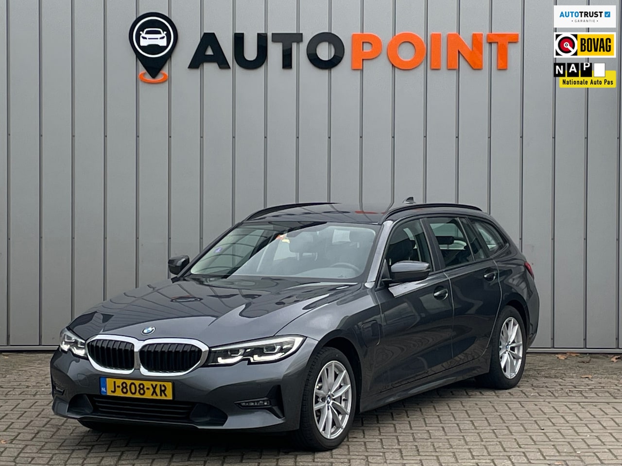 BMW 3-serie Touring - 330e eDrive Edition TREKHAAK LEER VIRTUAAL - AutoWereld.nl