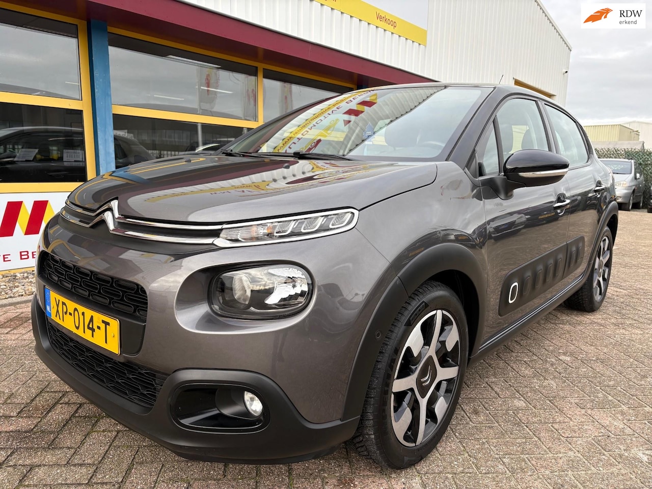 Citroën C3 - 1.2 PureTech S&S Shine PANARAMADAK CAMERA - AutoWereld.nl
