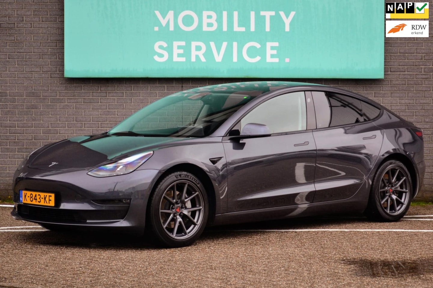 Tesla Model 3 - Long Range RWD Long Range AWD 75 kWh SOH90% Pano AutoPilot LED - AutoWereld.nl