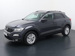 Volkswagen T-Roc - 1.0 TSI Style | 150 PK | Adaptive cruise control | Lane assist | Apple CarPlay / Android A