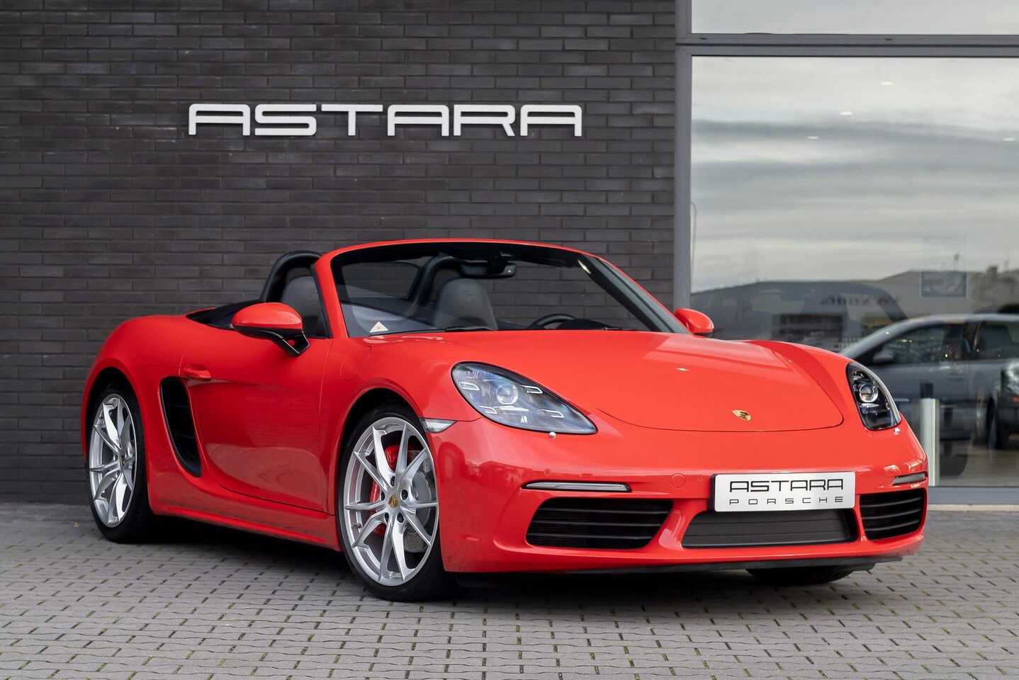 Porsche 718 Boxster S - | PDK | 18-weg - AutoWereld.nl