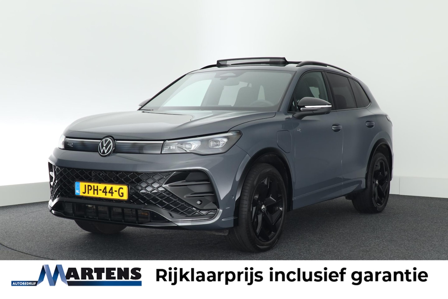 Volkswagen Tiguan - 1.5 272pk eHybrid R-Line Edition Black Style 360Camera Massage Massage Virtual Cockpit Nav - AutoWereld.nl