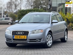 Audi A4 Avant - 1.8 Turbo Pro Line | Automaat | Parkeersensoren | Airco | Cruise control |