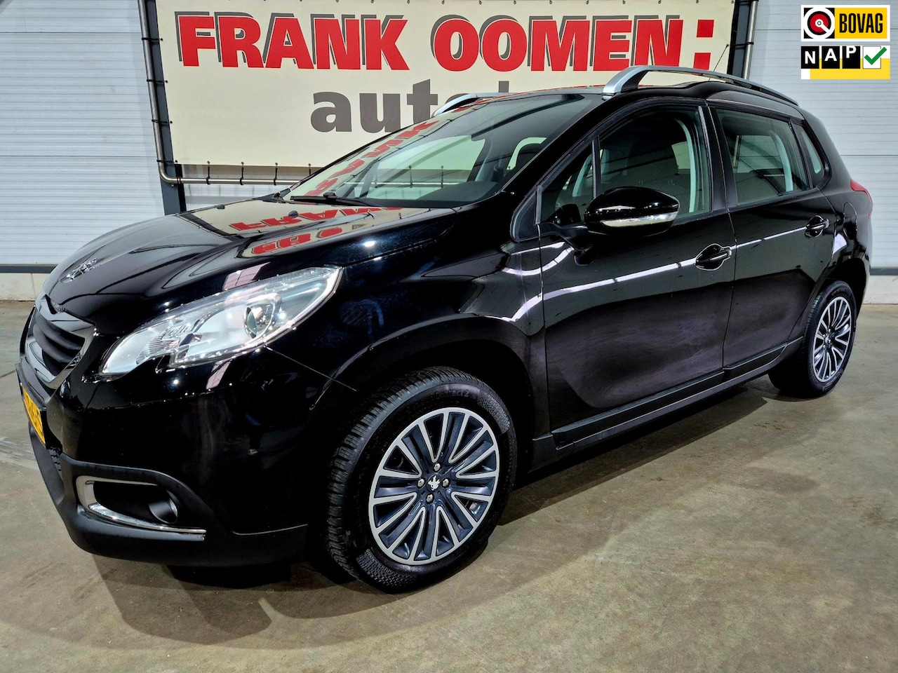 Peugeot 2008 - 1.2 PureTech 82PK Active + NAP|OH historie|2e eigenaar|Panorama|Trekhaak|Cruise|Airco|Navi - AutoWereld.nl