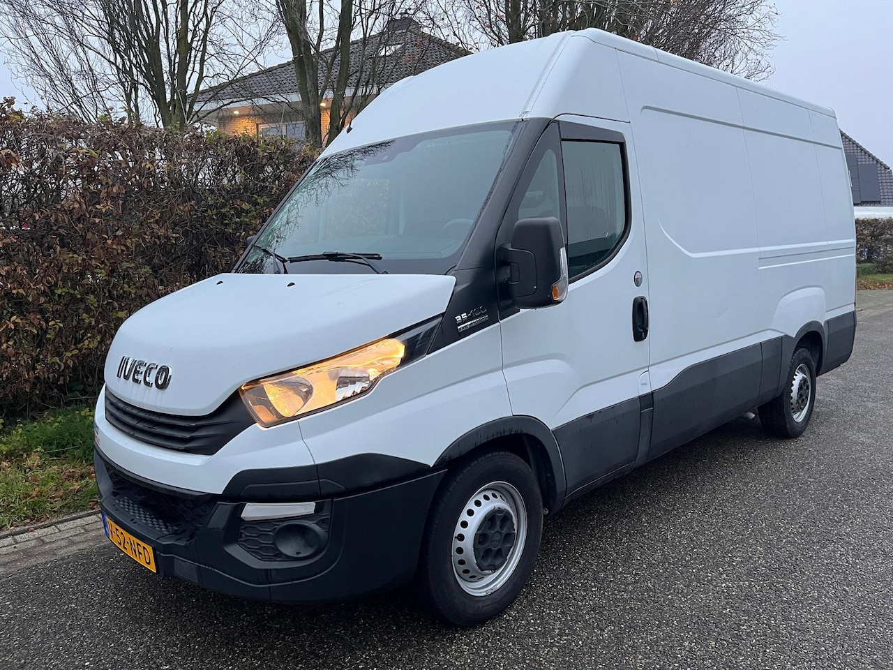 Iveco Daily - 35S16 Automaat L2H2 | Airco | Camera | Euro 6 - AutoWereld.nl