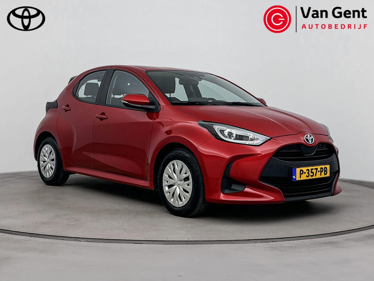 Toyota Yaris - 1.5 Hybrid Active | Trekhaak | Apple Carplay / Android Auto | Adaptive Cruise | Clima | Ca - AutoWereld.nl