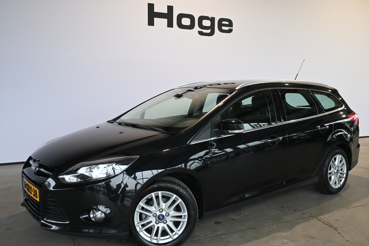 Ford Focus Wagon - 1.0 EcoBoost Titanium Clima Navigatie Trekhaak All in Prijs! Inruil Mogelijk! - AutoWereld.nl