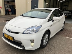 Toyota Prius - 1.8 Plug-in Aspiration 2015 Navi/hud/clima/ camera